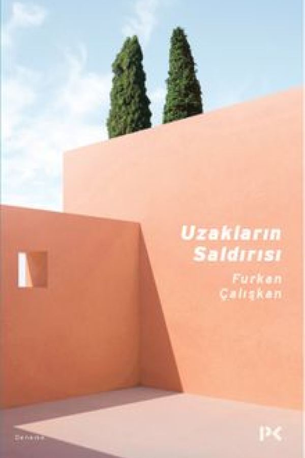 Uzakların Saldırısı baskı kapağı