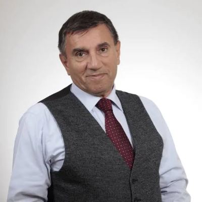 Üstün Dökmen