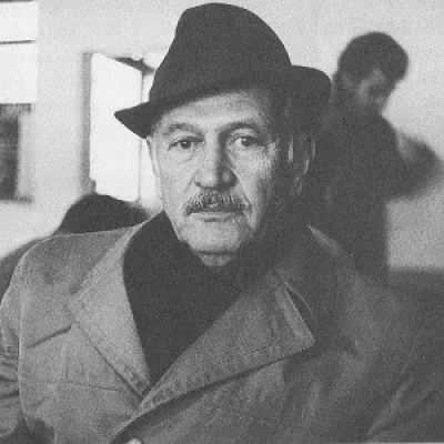 Oktay Rıfat
